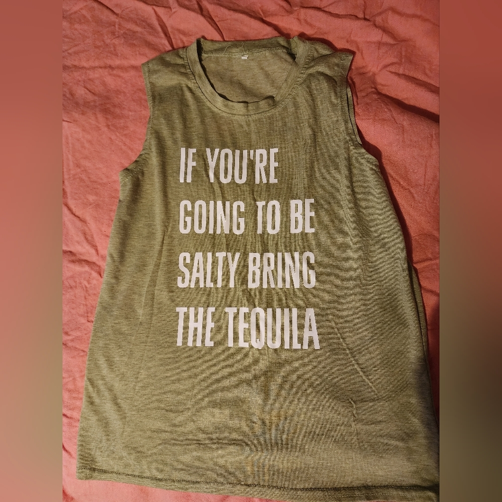 Woman's sleeveless t shirt